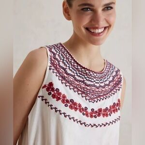 Anthropologie tiny embroidered cropped top size XS